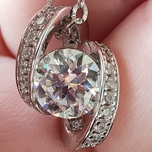 New Certified Moissanite Necklace, 2.0ct